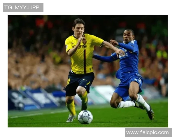 京城对决枥木球队激情碰撞展现足球魅力与实力较量 京城对决枥木球队激情碰撞展现足球魅力与实力较量